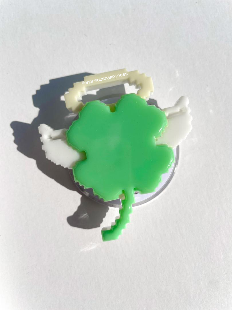 Pixel Clover Angel (Magsafe Phone Grips)