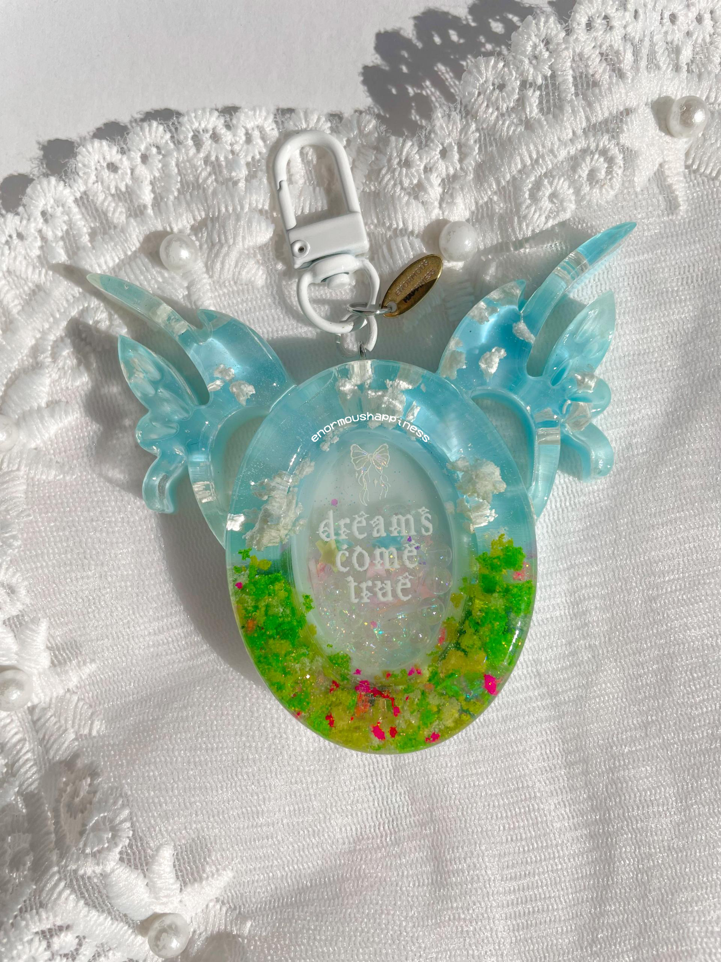 Pixie Oval Shaker 'Dreams Come True' (Watershaker Keychain)