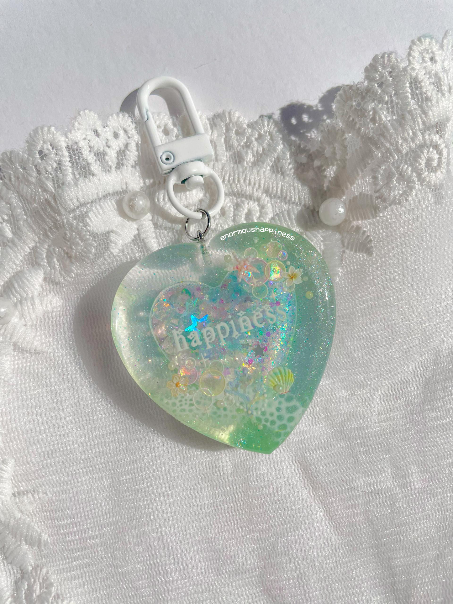 Heartshaker 'Happiness' (Watershaker Keychain)