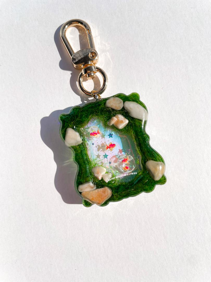 Garden Koi Pond (Keychain)